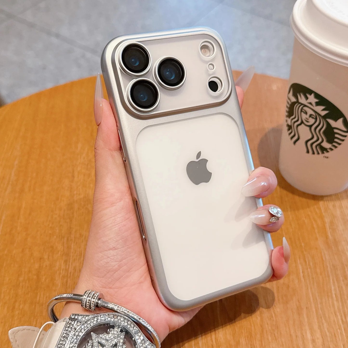📱 **جراب آيفون 17 برو ماكس المطلي بالطلاء الكهربائي بملمس ماتي فاخر** ✨